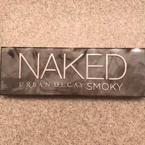 URBAN DECAY NAKED SMOKY PALETTE